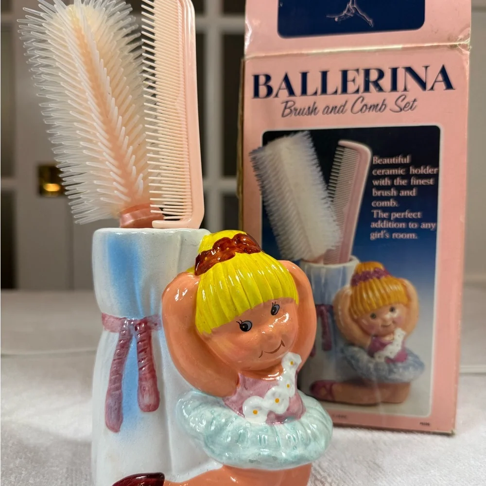 VINTAGE Ballerina Brush and Comb Set Ceramic Holder #6195 NEW‎